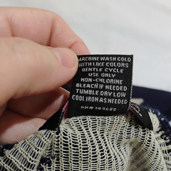 Navy and Red Star Women's Sleeveless Cardigan - Picture 5 of 8